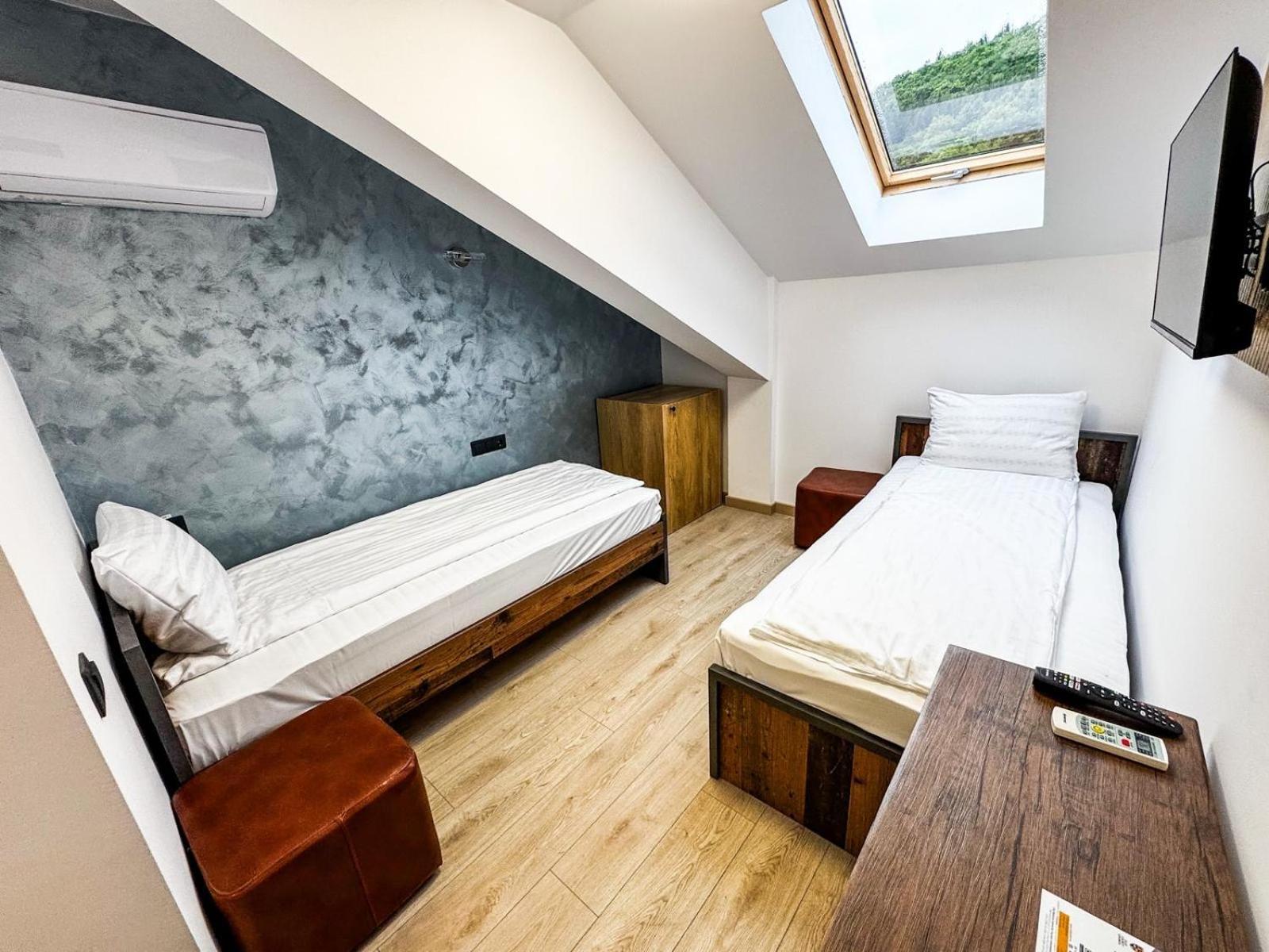 Motel Dalia Gilău Exteriör bild