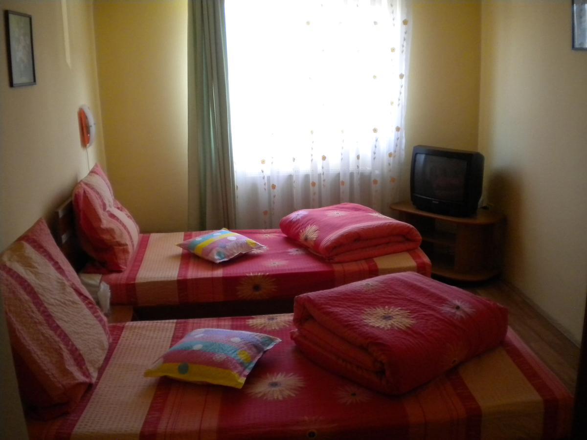 Motel Dalia Gilău Exteriör bild