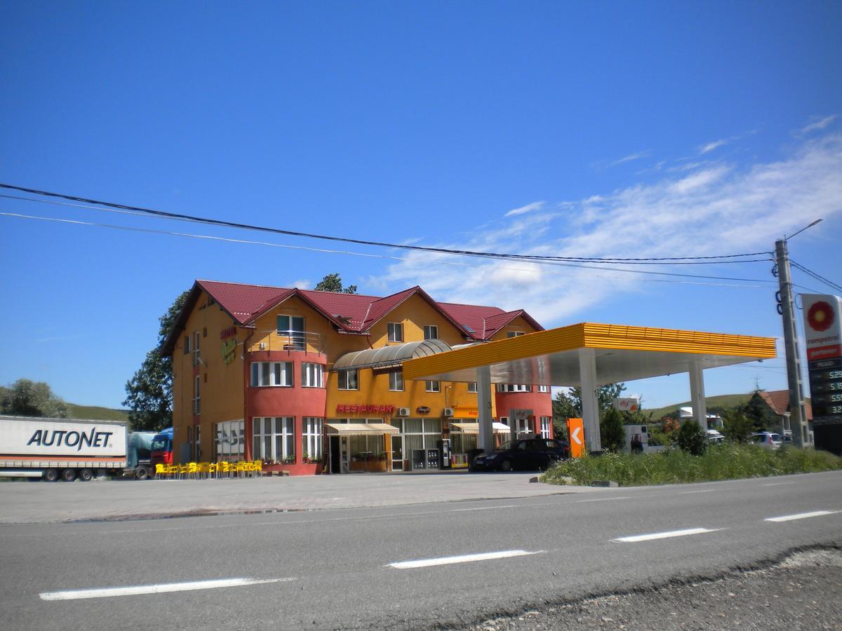 Motel Dalia Gilău Exteriör bild