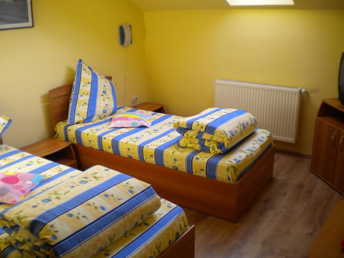 Motel Dalia Gilău Exteriör bild