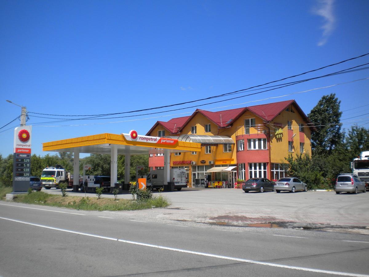 Motel Dalia Gilău Exteriör bild